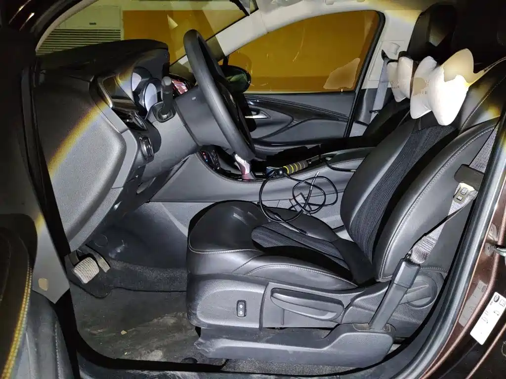 Buick Envision Plus — миниатюра 11