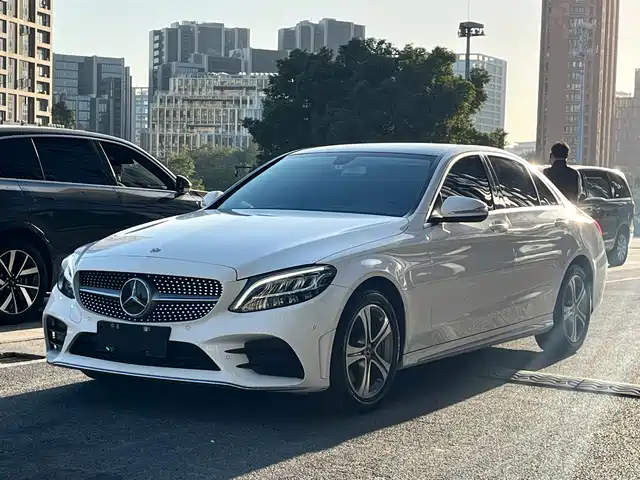 MERCEDES BENZ C CLASS