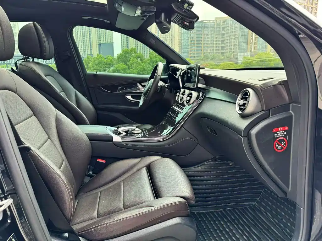 Mercedes-Benz GLC — миниатюра 7