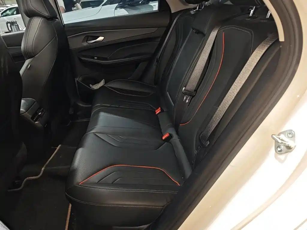 Geely Binrui — миниатюра 17