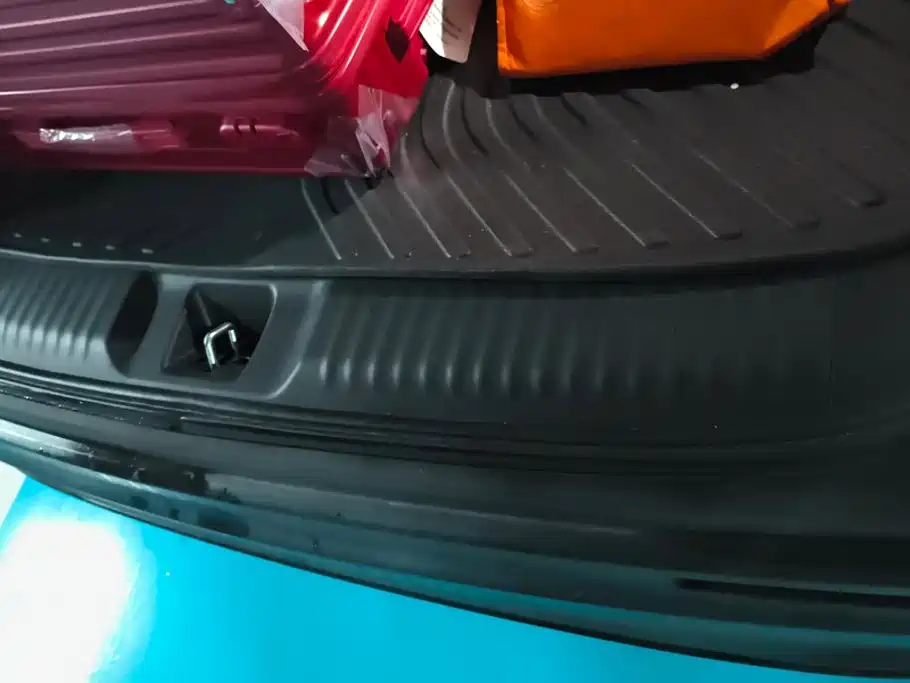 Wuling MINIEV — миниатюра 4