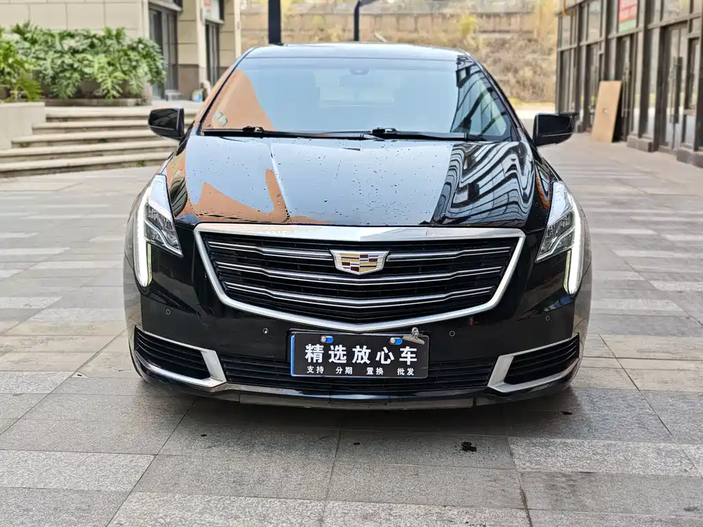 CADILLAC XTS