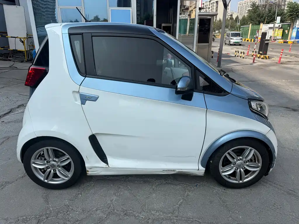 Zotye Zotye E200 — миниатюра 4