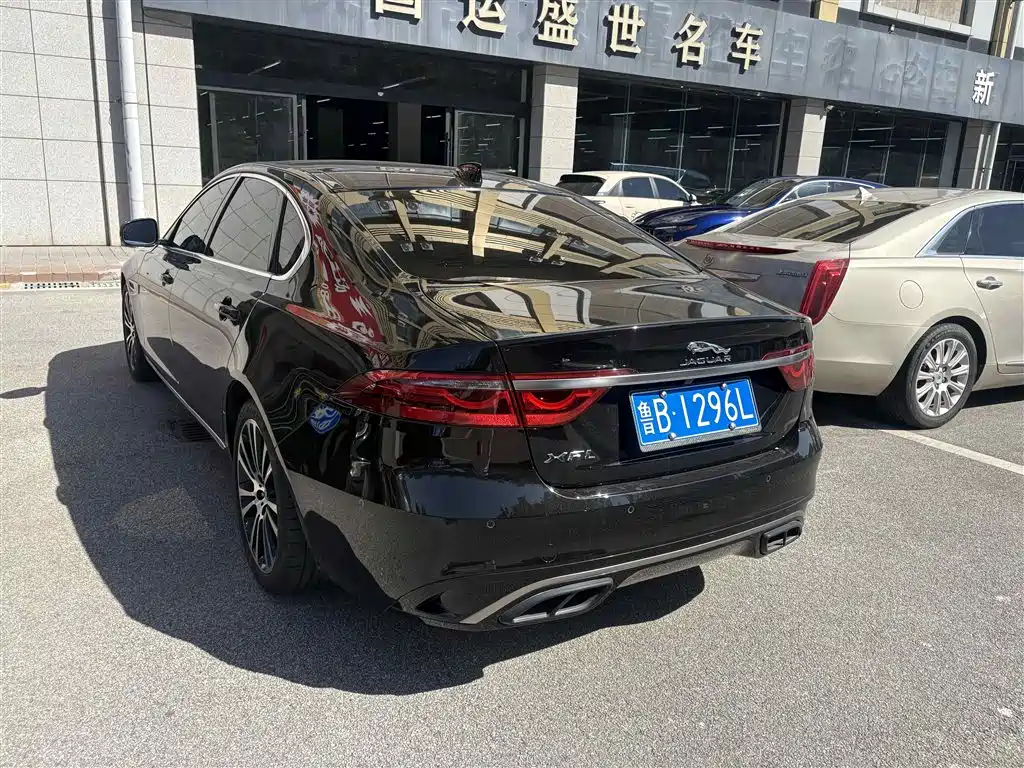 Jaguar XFL — миниатюра 7