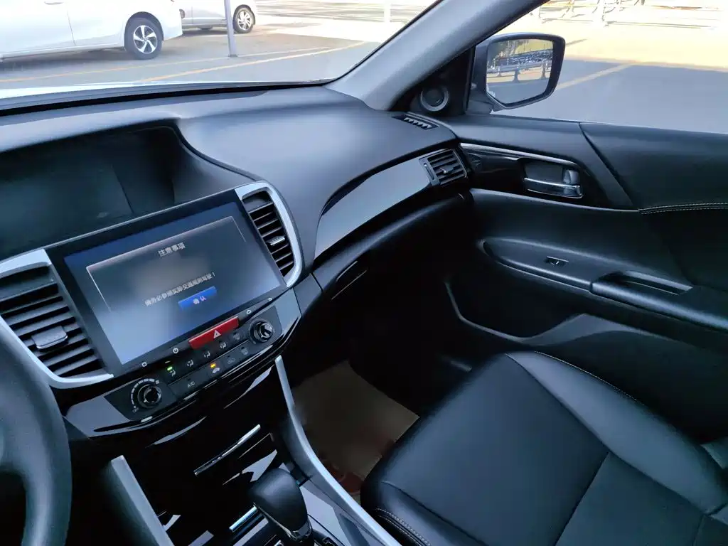 Honda Accord — миниатюра 21
