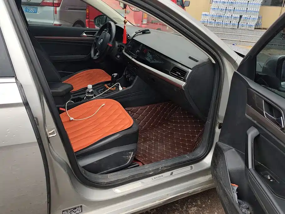 Volkswagen Lavida — миниатюра 8