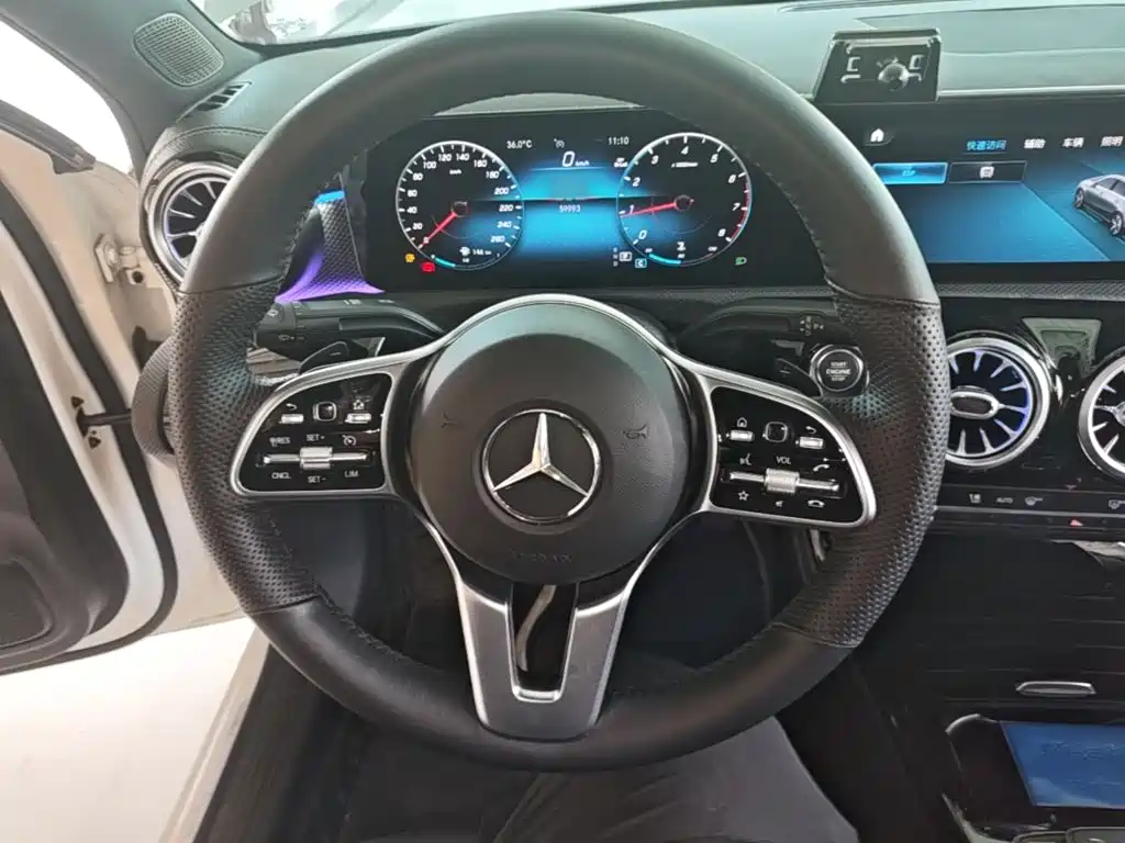 Mercedes-Benz A-Class — миниатюра 11