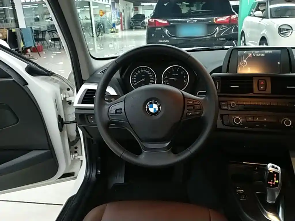 BMW 1 Series (Import) — миниатюра 11