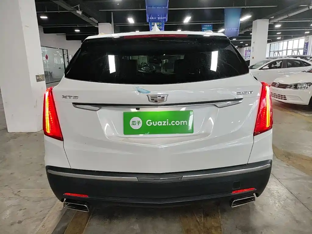 Cadillac XT5 — миниатюра 6