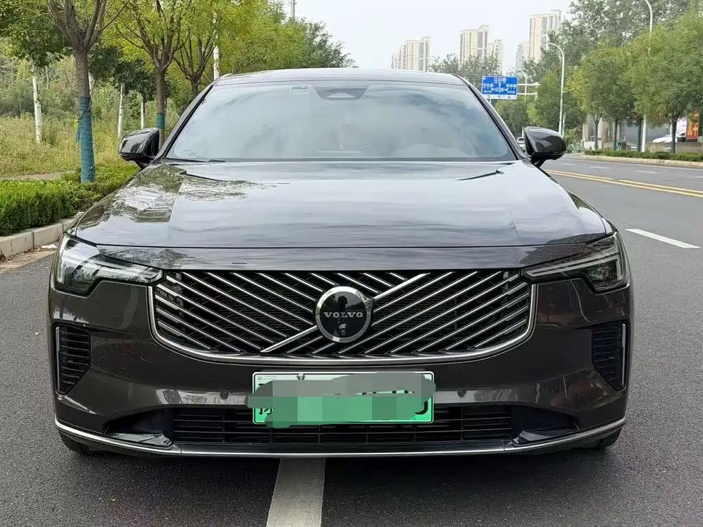 Volvo S90 PHEV — миниатюра 18