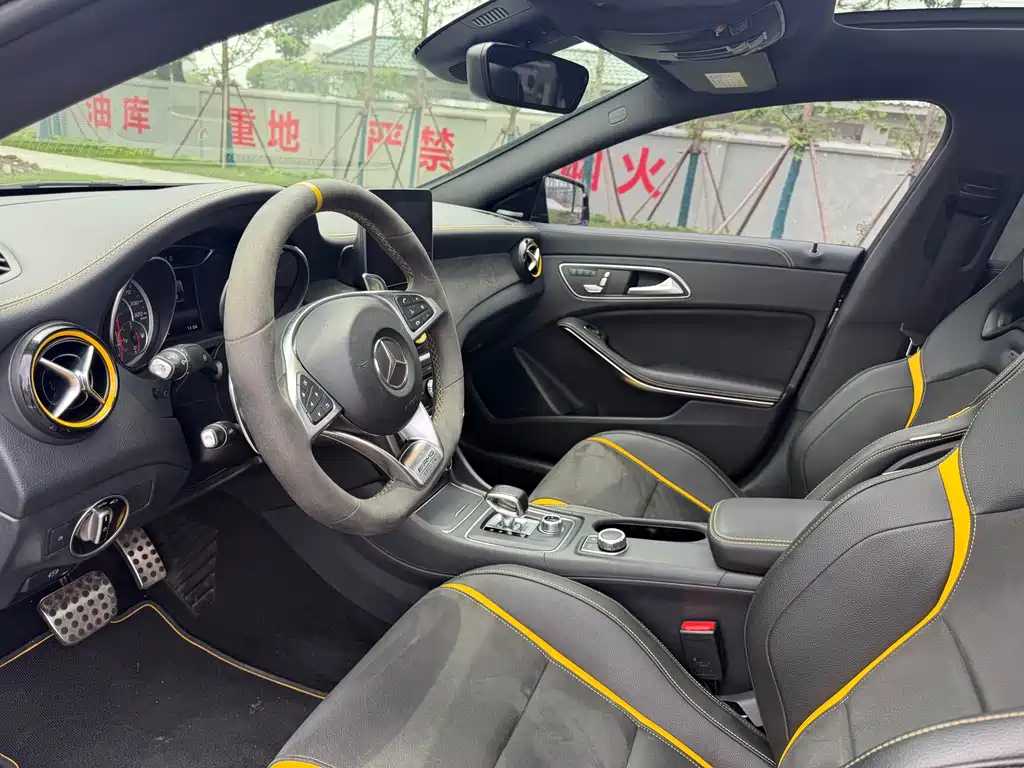 Mercedes-Benz CLA A MG 2017 AMG CLA 45 4MATIC