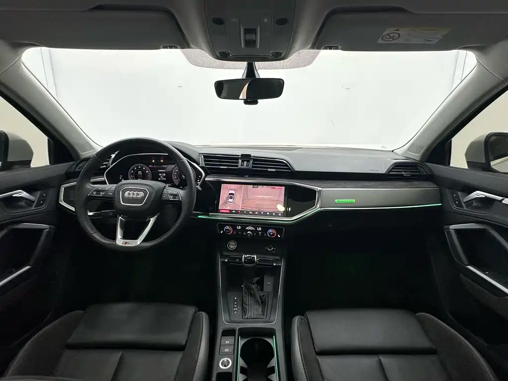 Audi Q3 Sportback — миниатюра 12