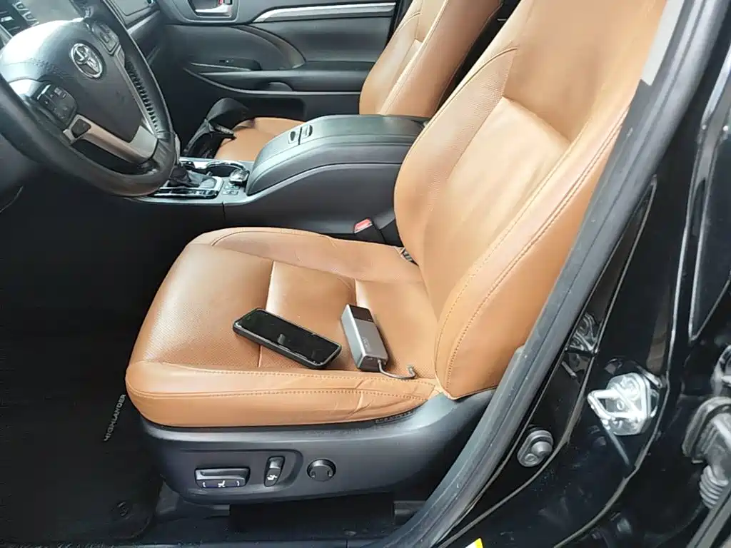 Toyota Highlander — миниатюра 15