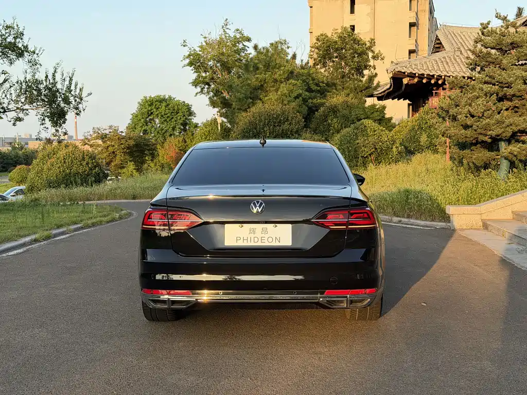 Volkswagen Phideon — миниатюра 5