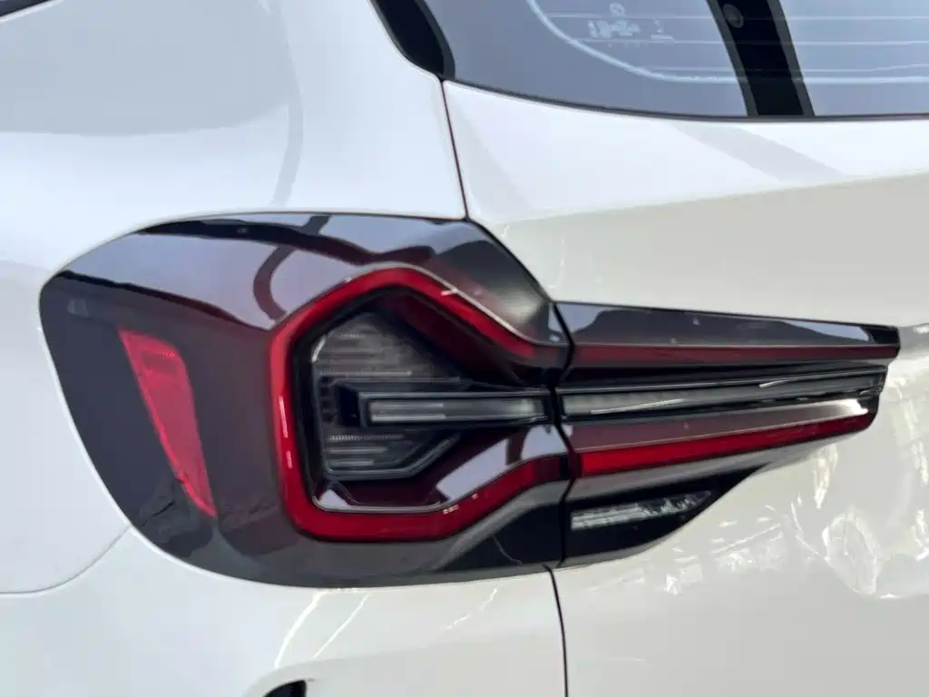 BMW X3 — миниатюра 10