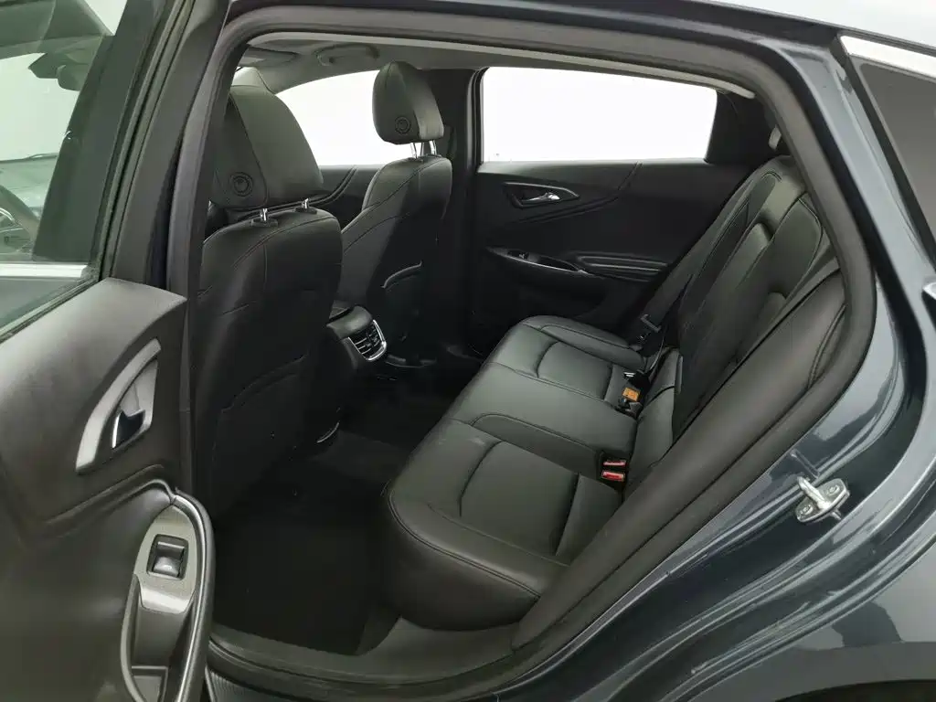 Chevrolet Malibu XL — миниатюра 15