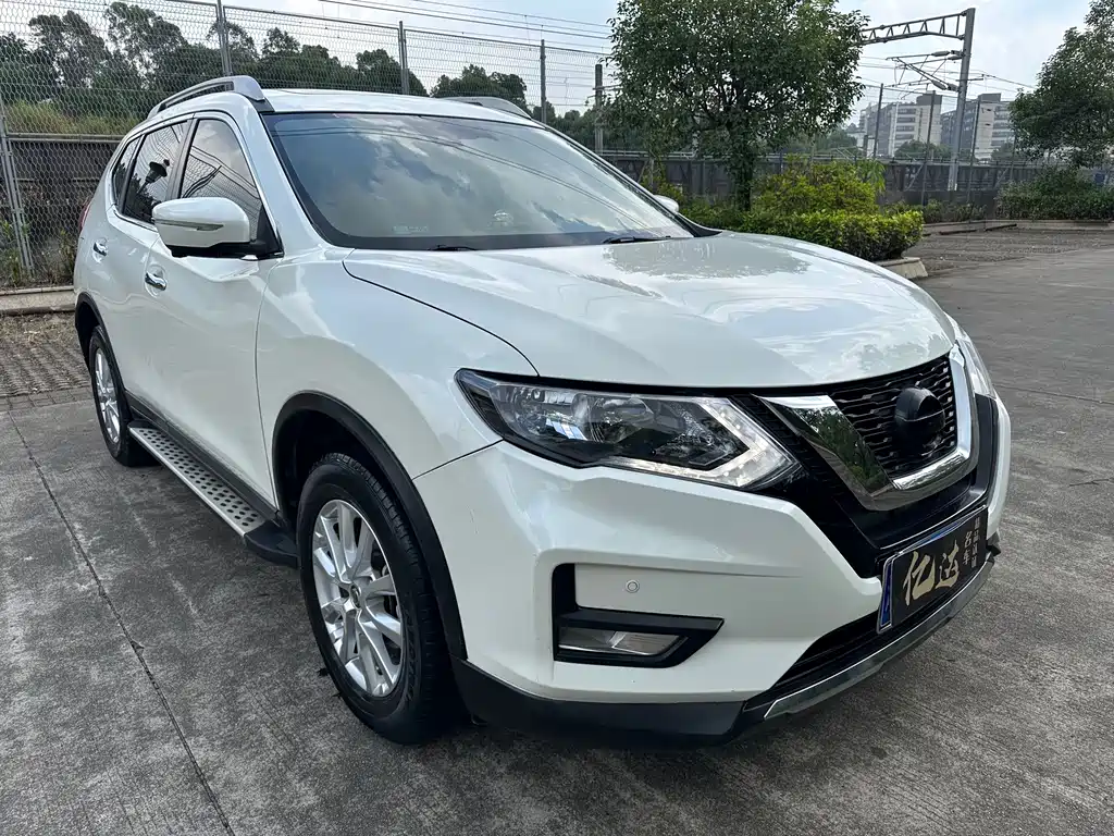 Nissan X-Trail — миниатюра 4