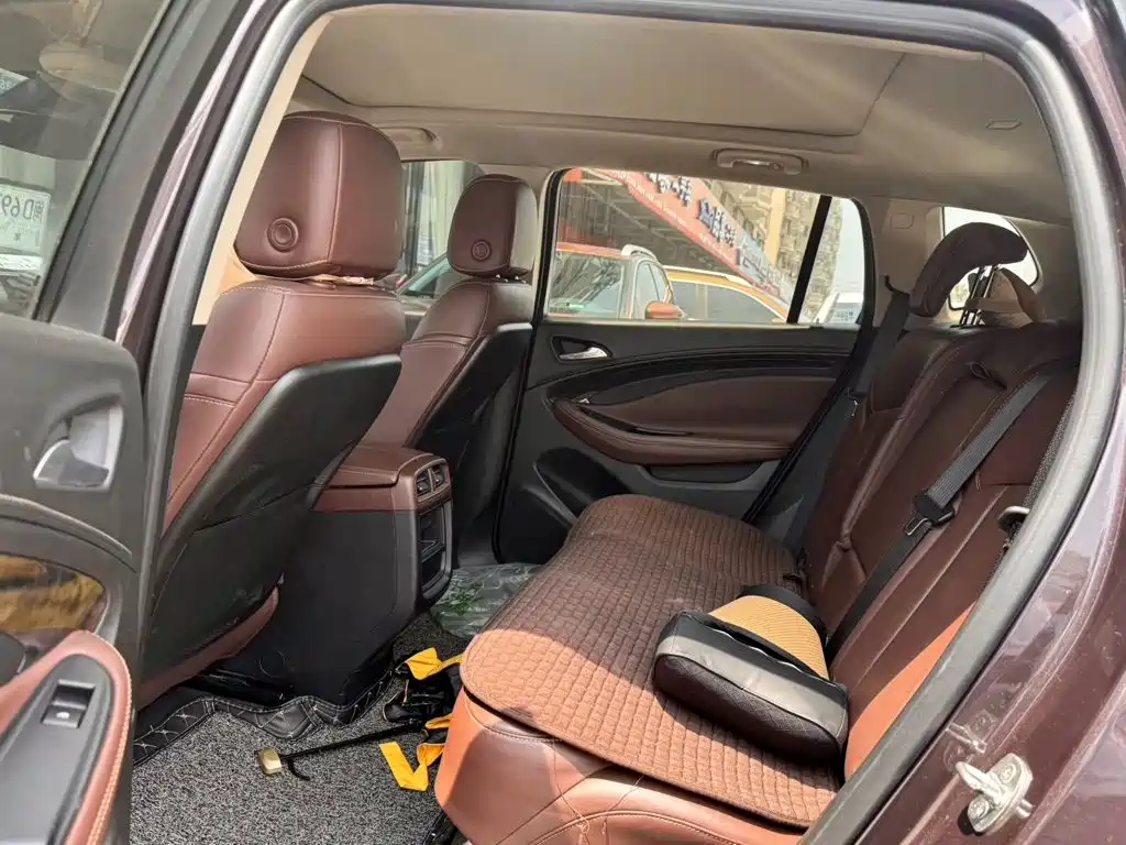 Buick Envision Plus — миниатюра 7