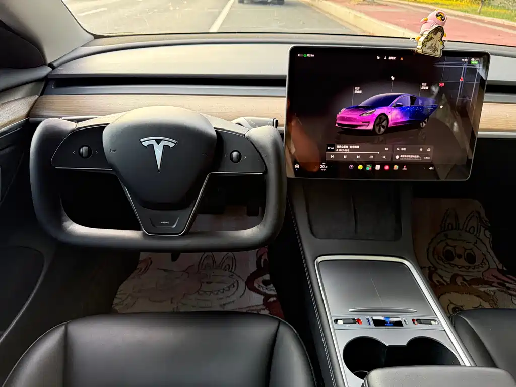Tesla Model 3 — миниатюра 14