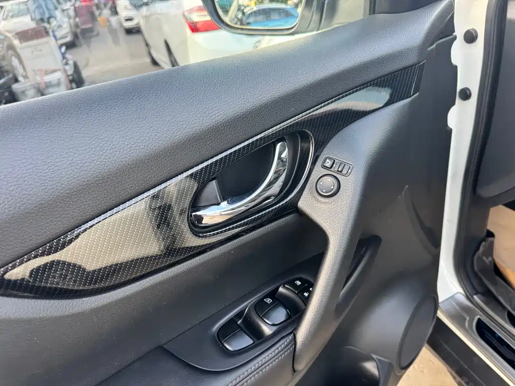 Nissan X-Trail — миниатюра 3
