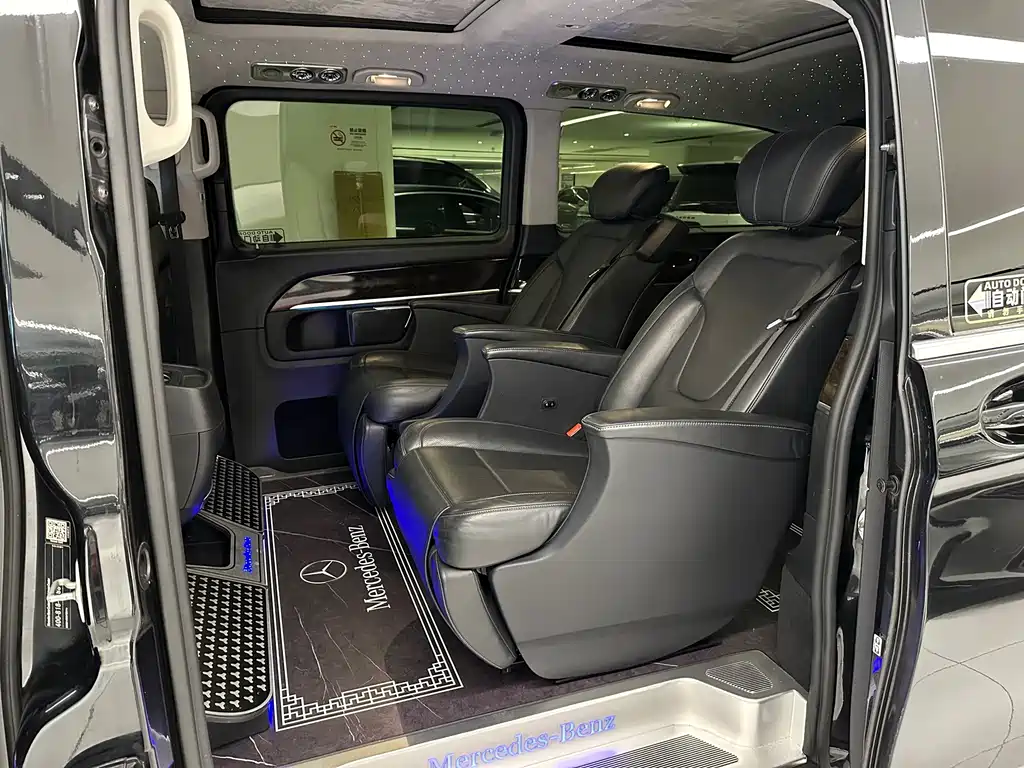 Mercedes-Benz V-Class — миниатюра 14