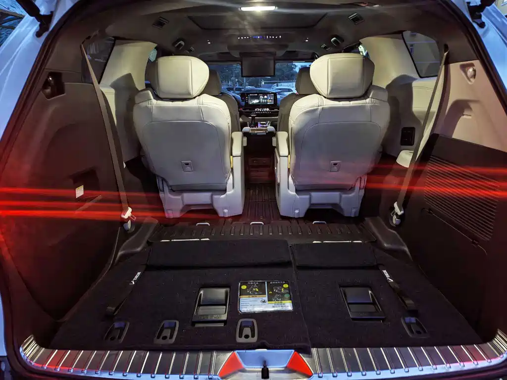 Toyota Sienna — миниатюра 11