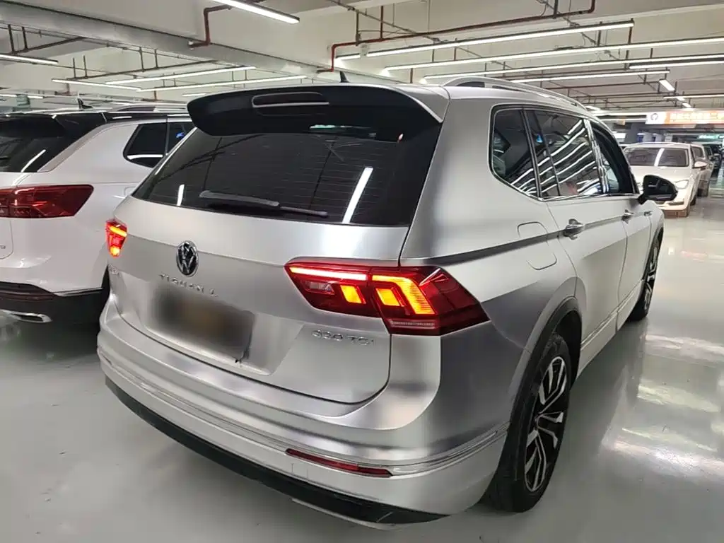 Volkswagen Tiguan L — миниатюра 7