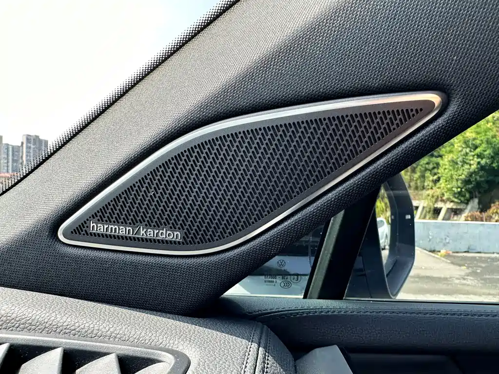 Volkswagen Tiguan L — миниатюра 16