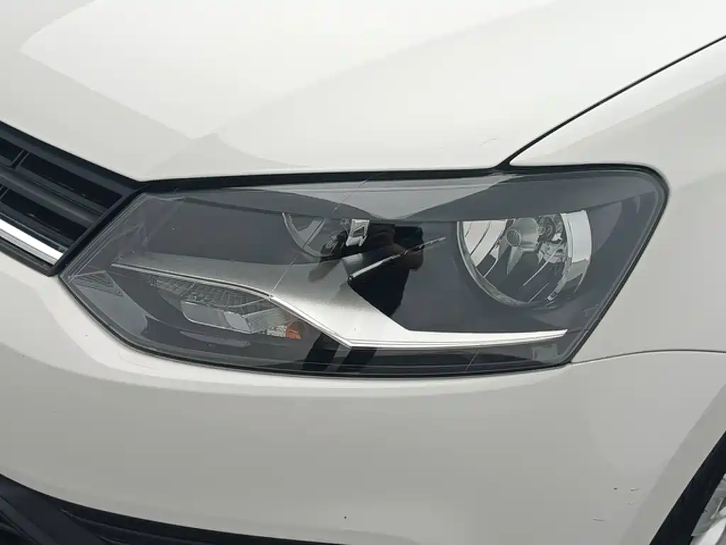 Volkswagen Polo — миниатюра 14