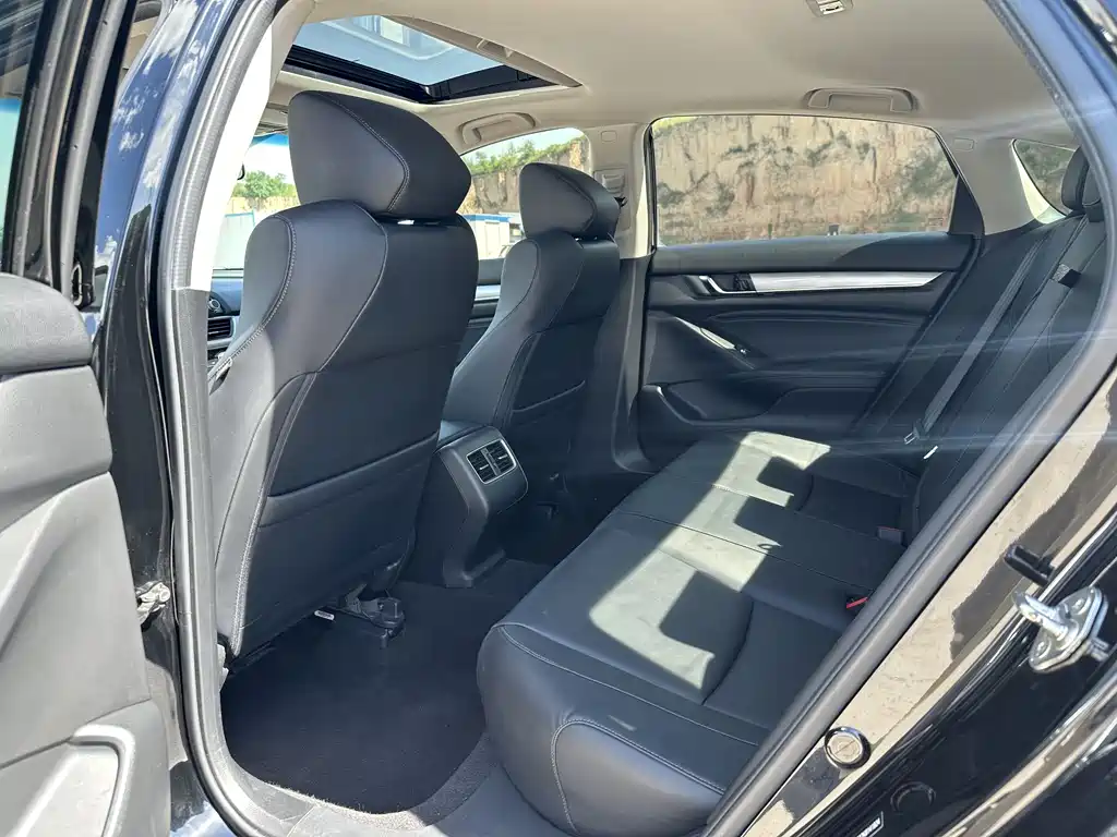 Honda Accord 2018 260TURBO Elite VI