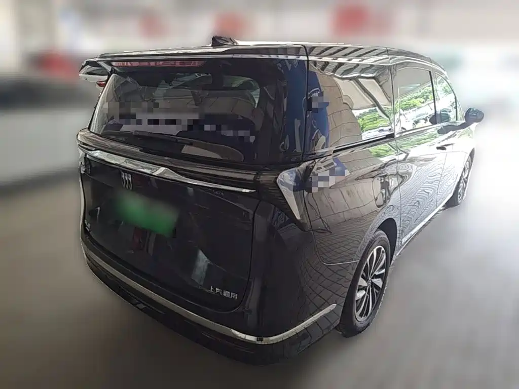Buick GL8 Hybrid — миниатюра 10