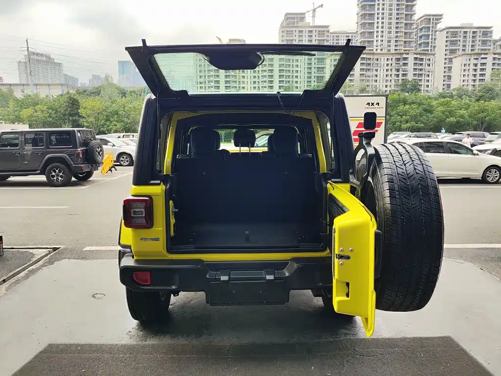 Jeep Wrangler PHEV — миниатюра 19