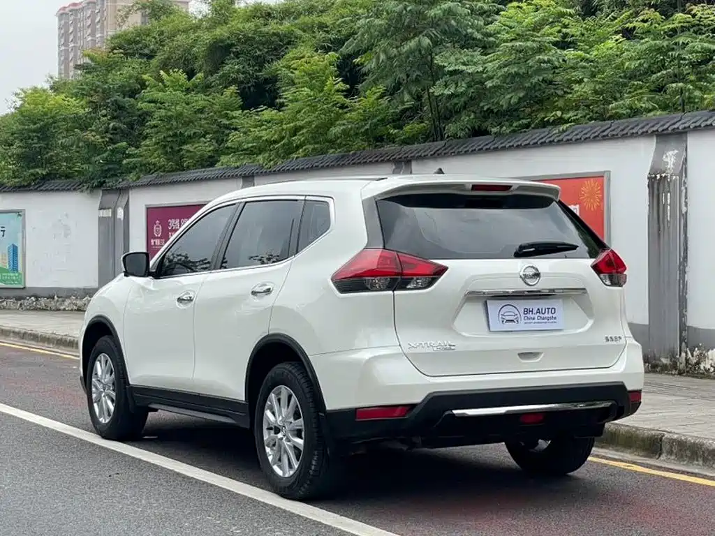 Nissan X-Trail — миниатюра 5