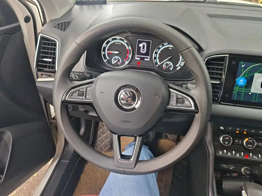 Skoda Karoq — миниатюра 15