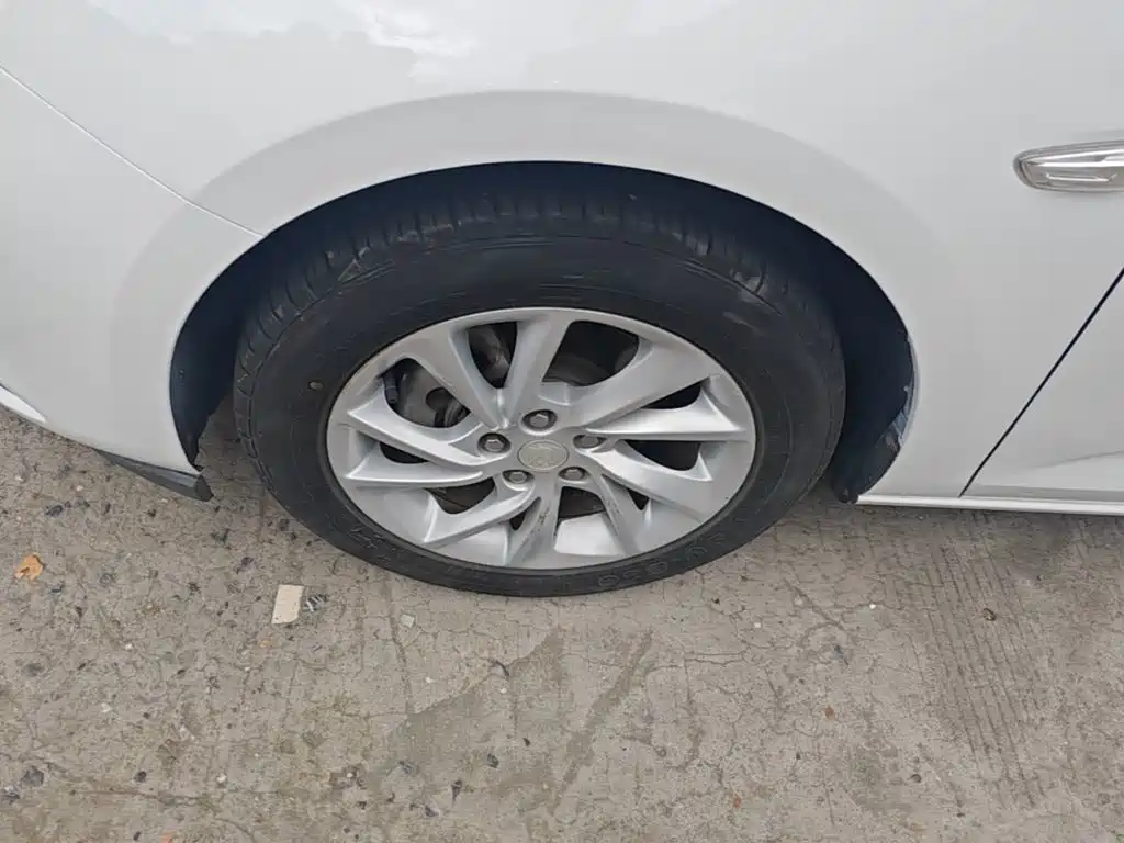 Buick Verano — миниатюра 23
