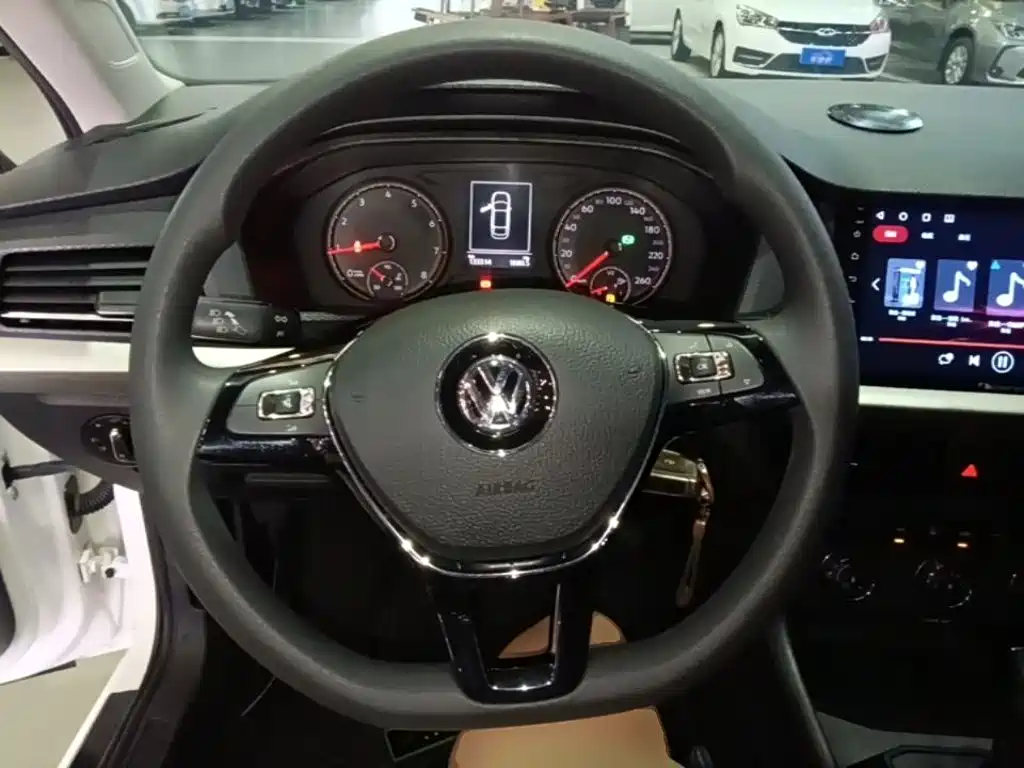 Volkswagen Lavida — миниатюра 11