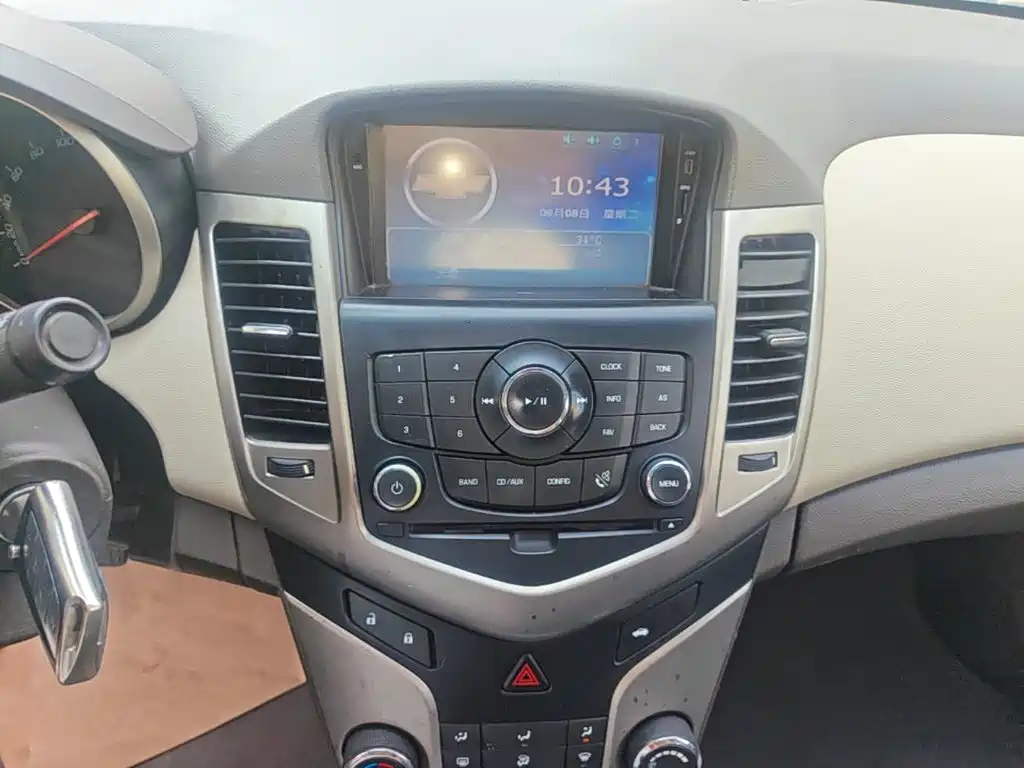 Chevrolet Cruze — миниатюра 13