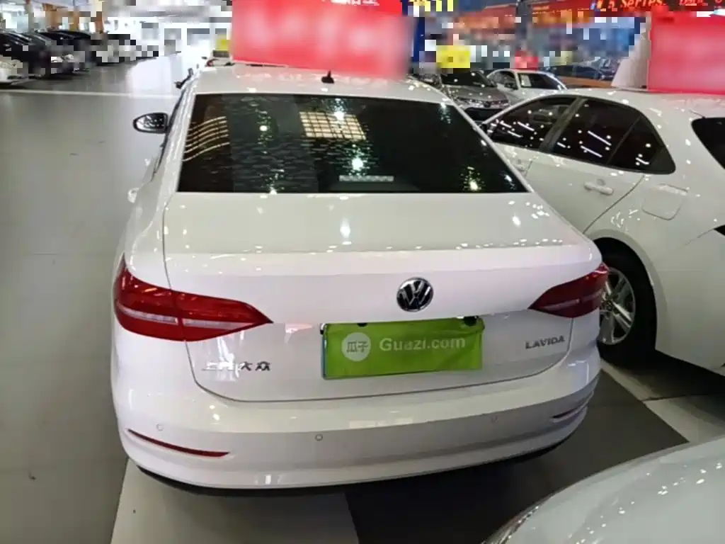 Volkswagen Lavida — миниатюра 6