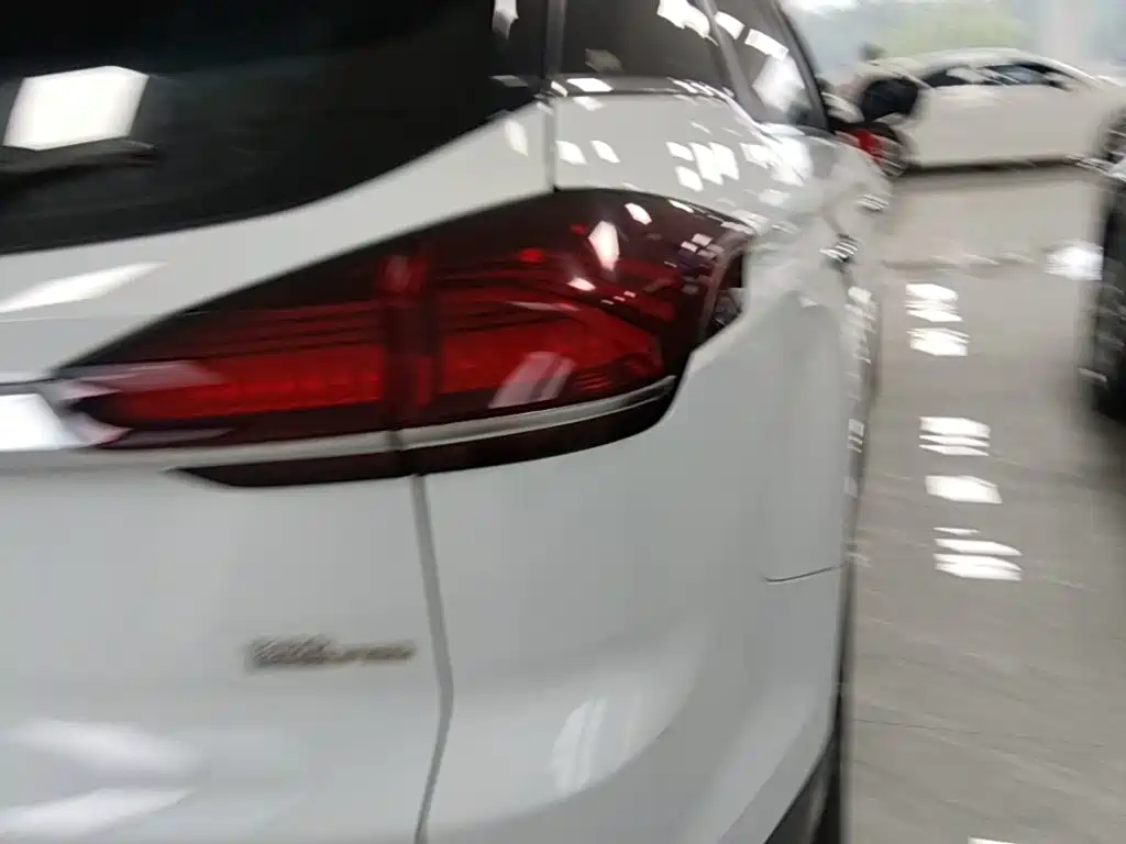 Geely Boyue — миниатюра 8