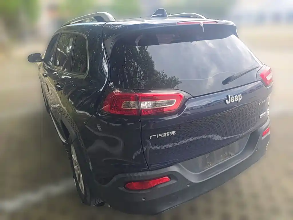 Jeep Cherokee — миниатюра 7