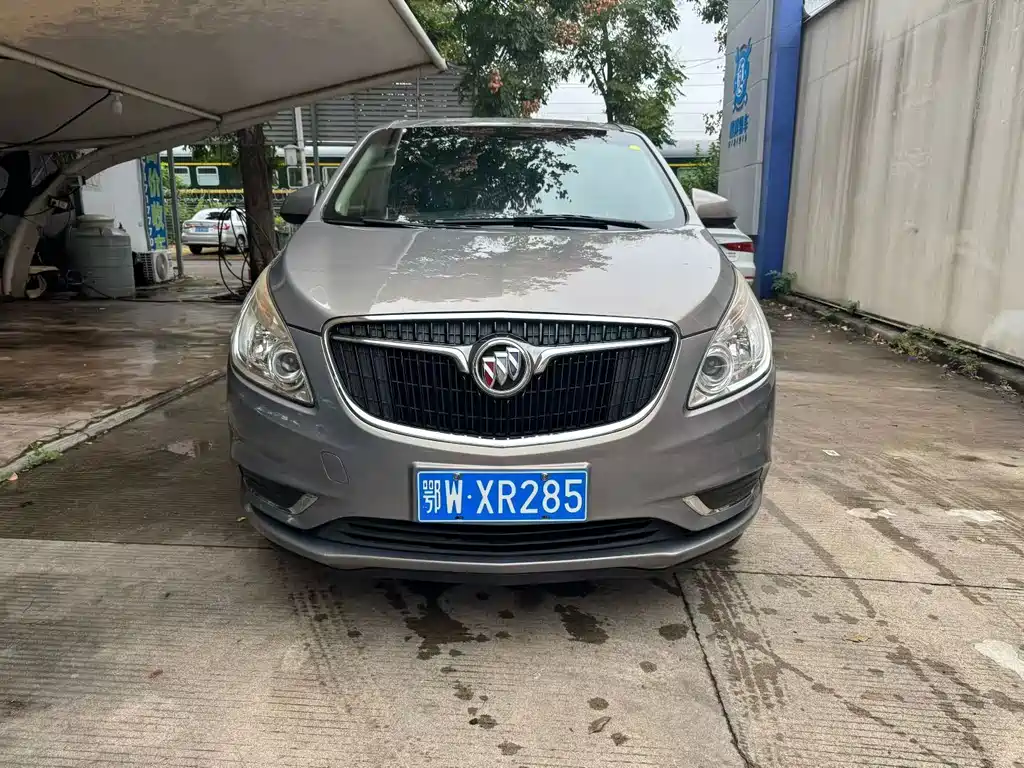 Buick GL8 — миниатюра 2