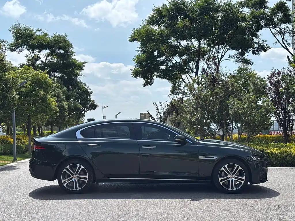 Jaguar XEL 2021 2.0T 250PS R-DYNAMIC S Sport