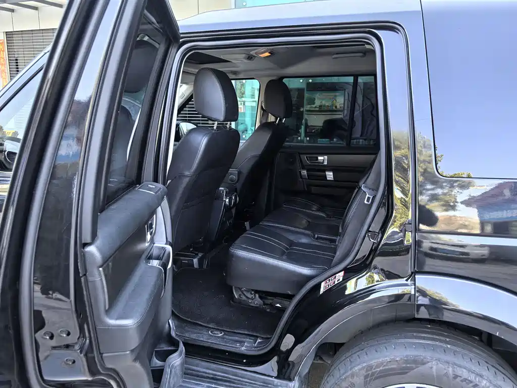 Land Rover Discovery 2016 3.0 SC V6 HSE