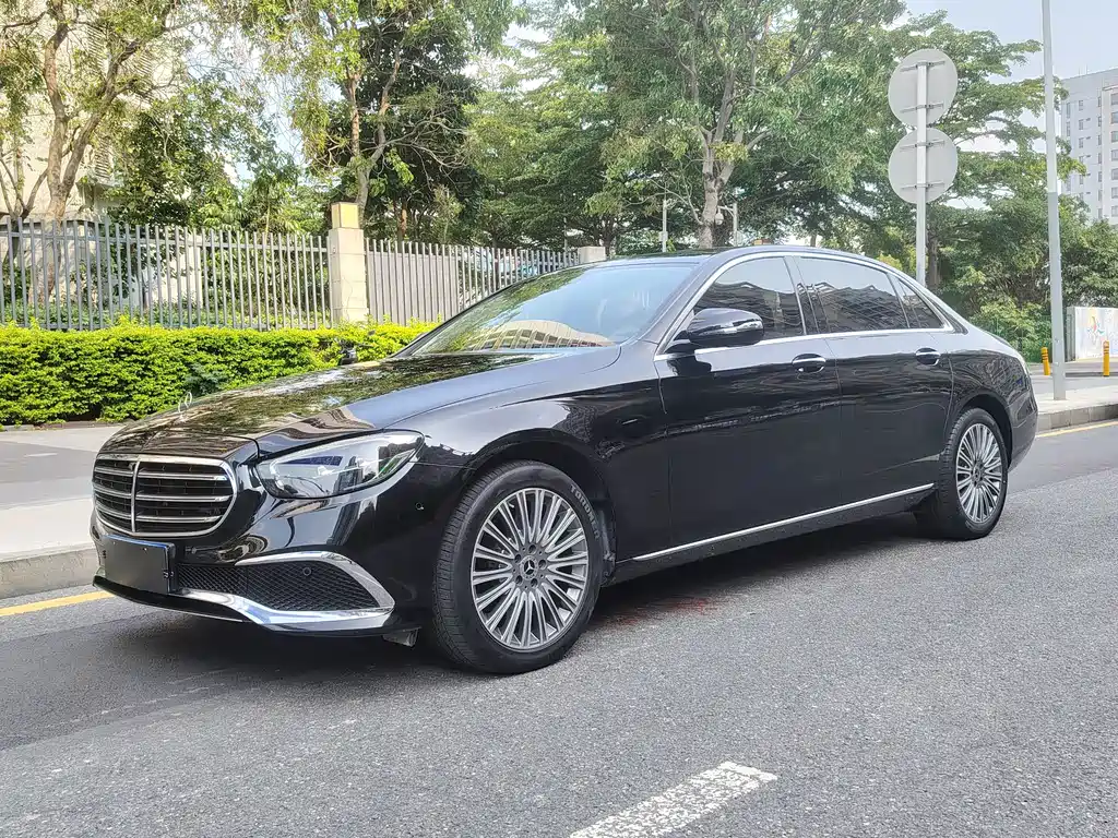 Mercedes-Benz E-Class 2021