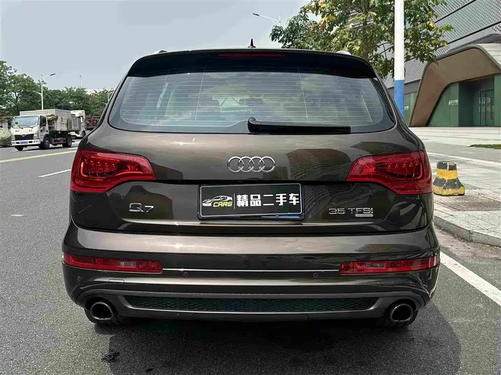 Audi Q7 — миниатюра 8