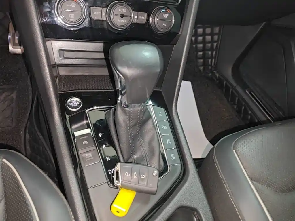 Volkswagen Tiguan L — миниатюра 14