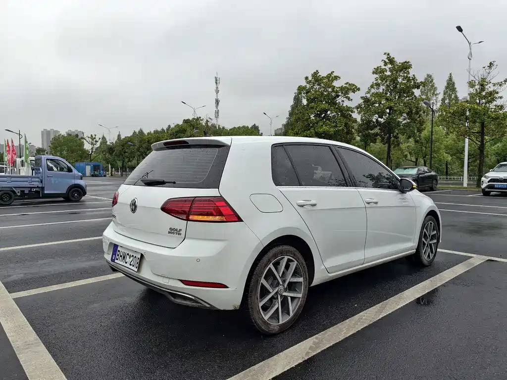 Volkswagen Golf — миниатюра 5