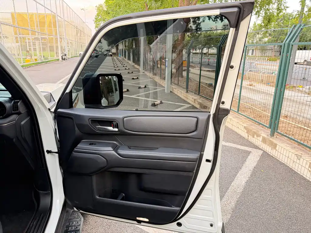 Toyota Prado — миниатюра 13