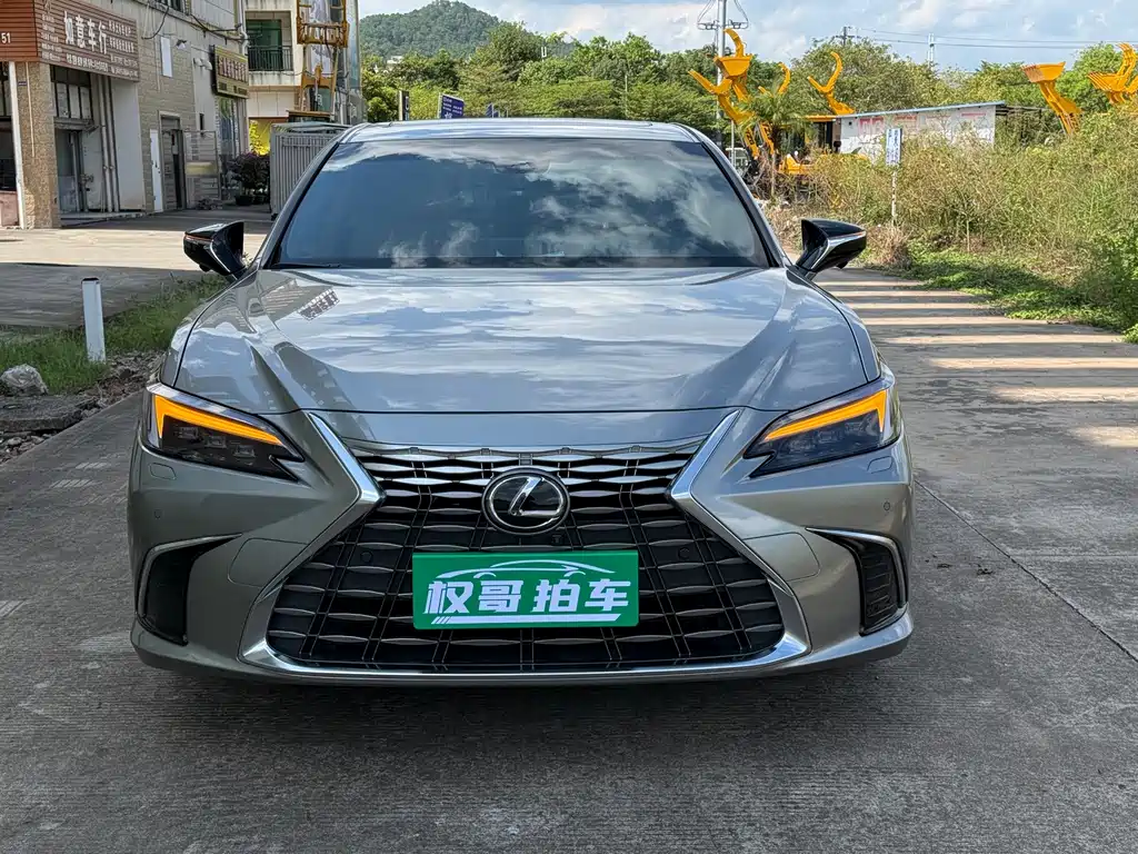 Lexus ES — миниатюра 2