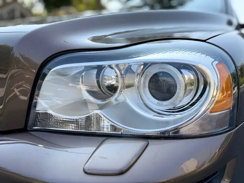 Volvo XC Classic — миниатюра 8